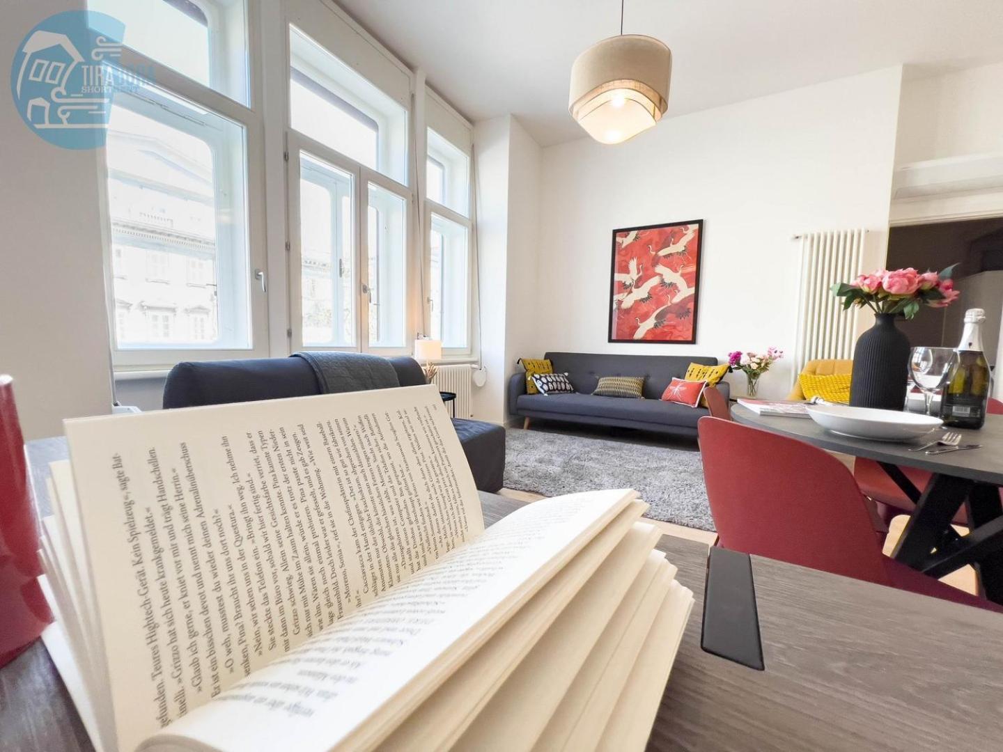 Апартаменты San Lazzaro 234 Tirabora Short Rent Триест Экстерьер фото